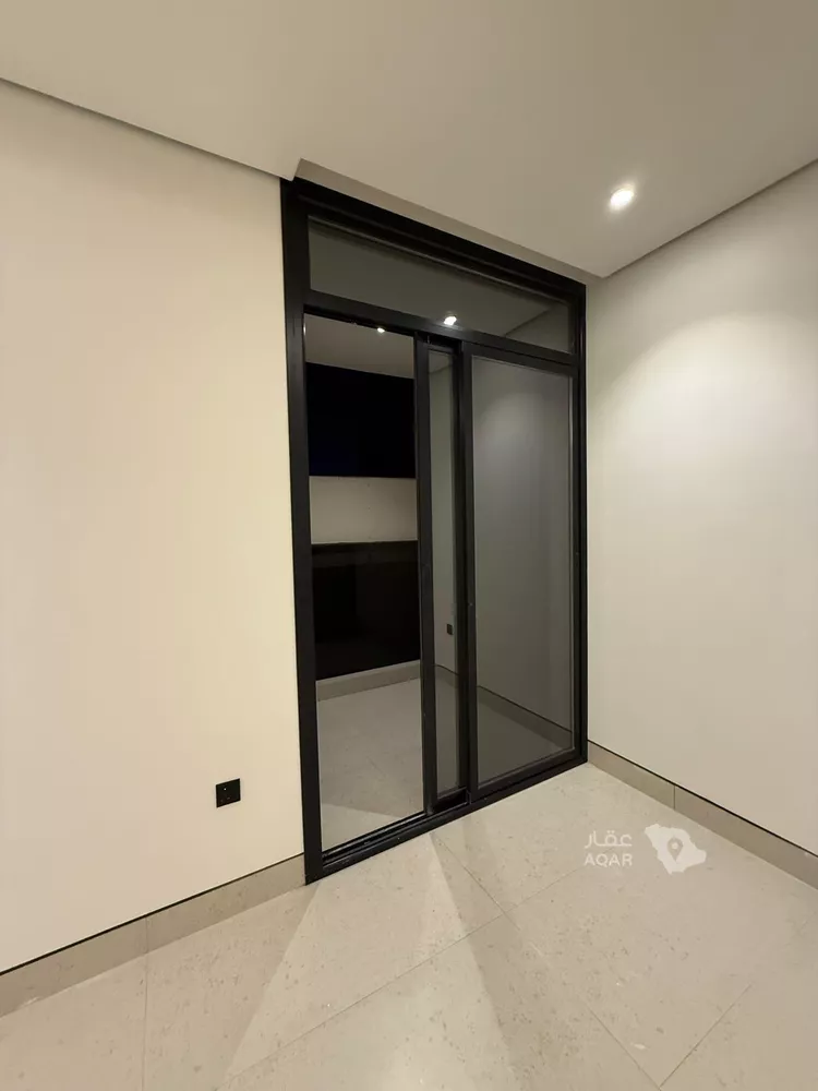 Floor for Rent in Riyadh Al Yasmin 15