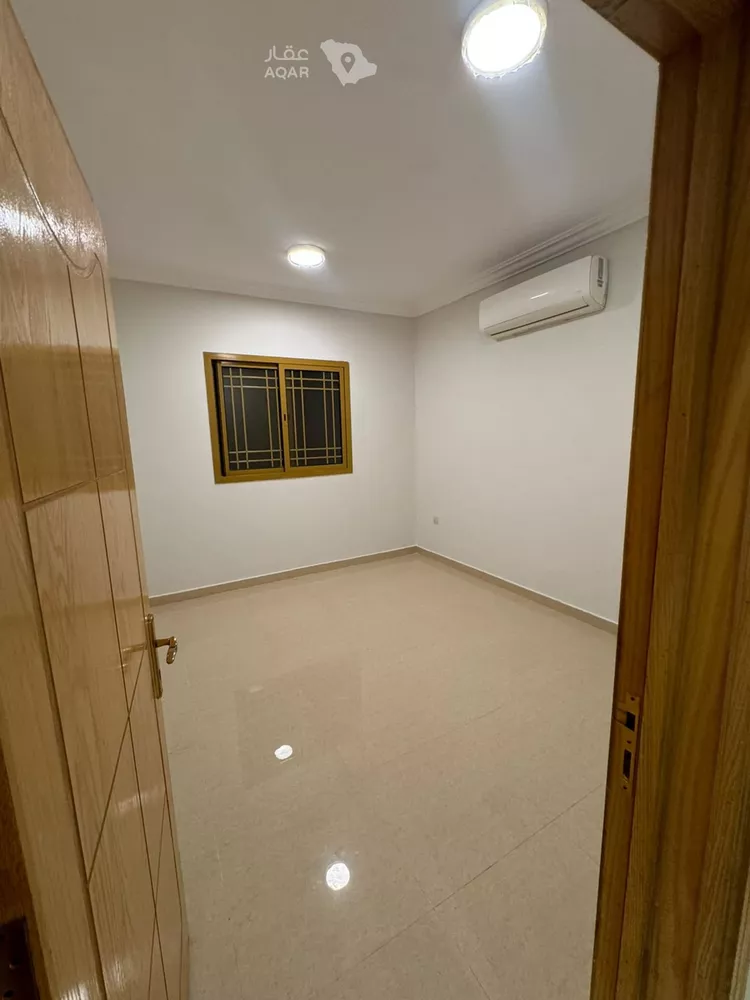 Floor for Rent in Riyadh Al Yasmin 10