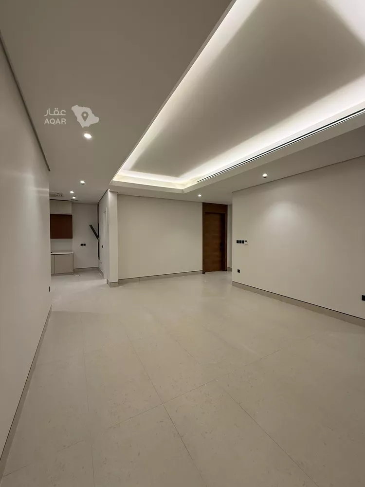 Floor for Rent in Riyadh Al Yasmin 13