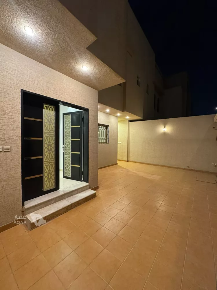 Floor for Rent in Riyadh Al Yasmin 11