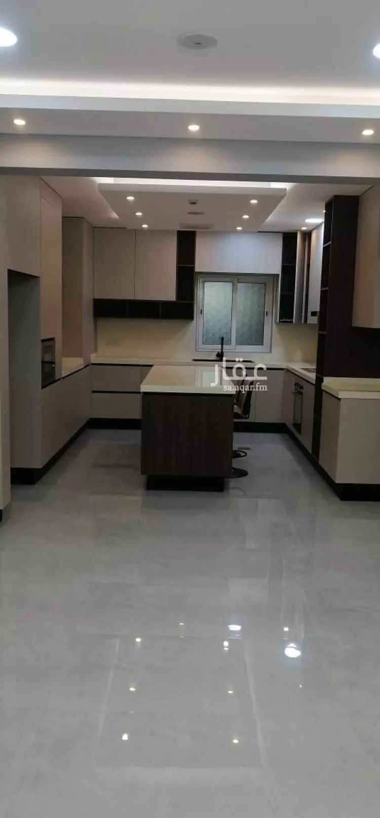 شقة للبيع في شارع حمزة ابن عبدالمطلب ، حي الشاطئ ، تاروت ، القطيف