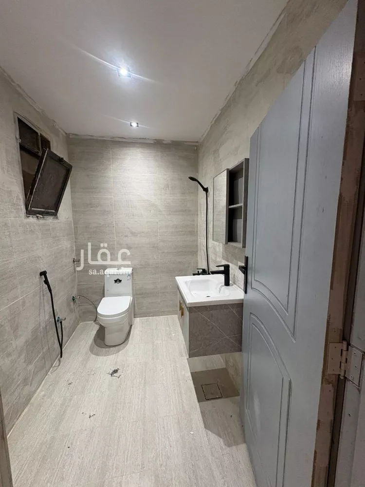 شقة للإيجار في شارع الأمير مساعد بن عبدالرحمن بن فيصل, حي العريجاء الأوسط, مدينة الرياض, منطقة الرياض صورة 2