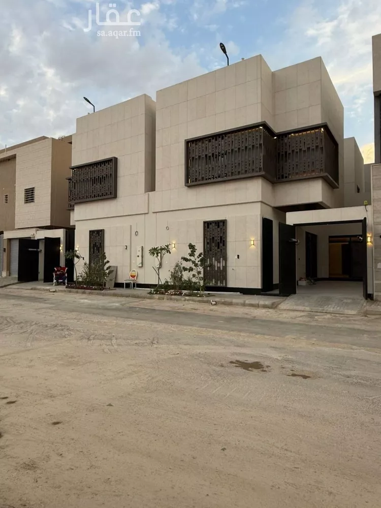 فيلا للبيع في شارع إبراهيم بن علي بن علوي, حي المهدية, مدينة الرياض, منطقة الرياض 1 صورة