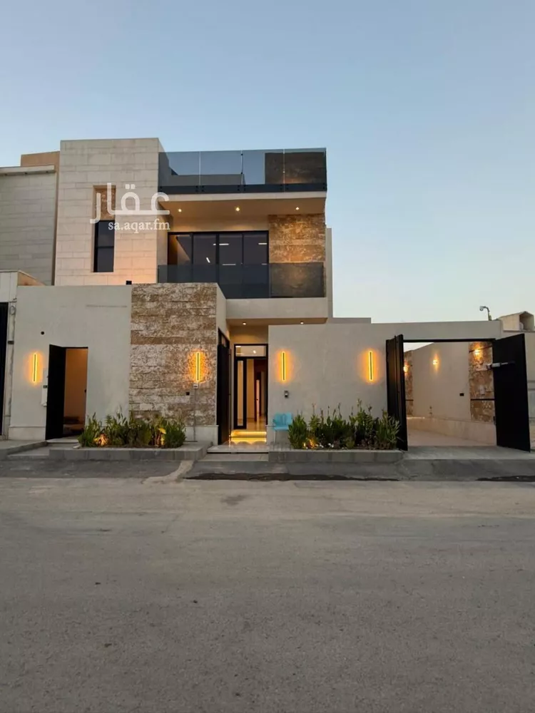 فيلا للبيع في شارع عبداللطيف بن المبارك, حي المهدية, مدينة الرياض, منطقة الرياض 1 صورة