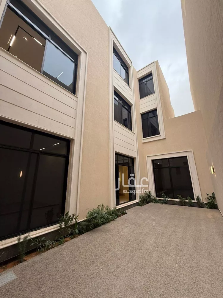 فيلا للبيع في شارع إبراهيم بن علي بن علوي, حي المهدية, مدينة الرياض, منطقة الرياض صورة 4