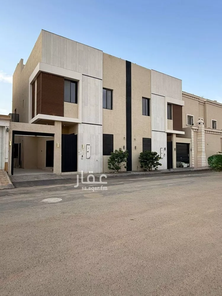 فيلا للبيع في شارع عبداللطيف بن المبارك, حي المهدية, مدينة الرياض, منطقة الرياض 1 صورة