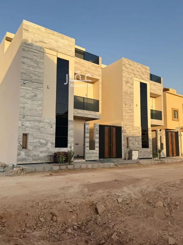فيلا للبيع في شارع عبداللطيف بن المبارك, حي المهدية, مدينة الرياض, منطقة الرياض 1 صورة