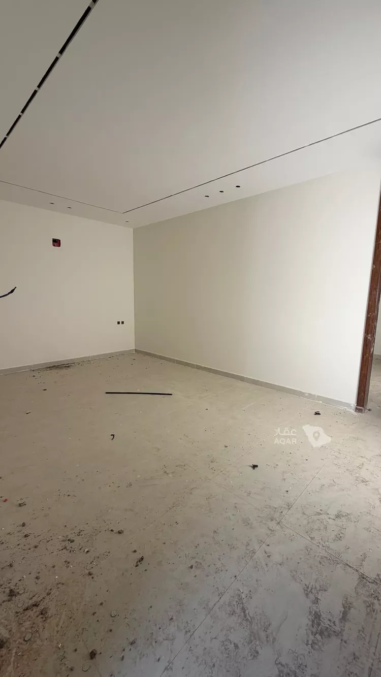 فيلا للبيع في شارع عبدالرحمن ابن عبيدالله القرشي, حي الوفاء, مدينة عنيزة, منطقة القصيم 4