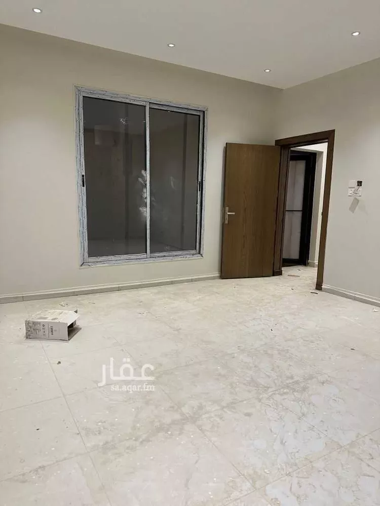 شقة للبيع في شارع الشيخ عبدالله عبدالعزيز عبدان, حي المروج, مدينة عنيزة, منطقة القصيم صورة 2