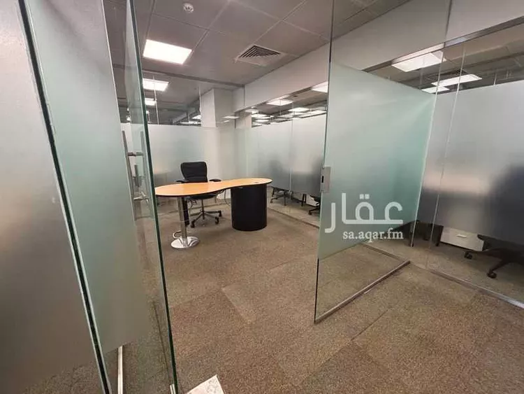 مكتب تجاري للإيجار في شارع صلاح الدين الايوبي, حي الضباط, مدينة الرياض, منطقة الرياض صورة 3