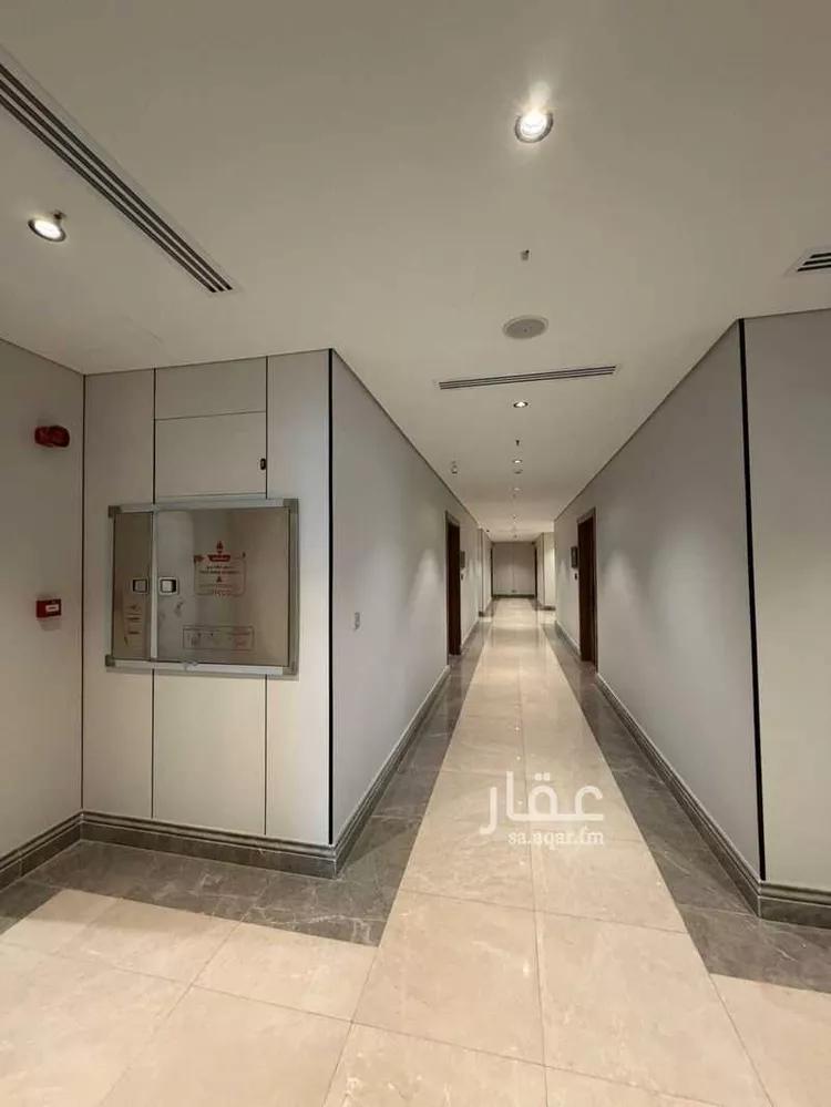 Commercial Office for Rent in Jeddah Ash Shati صورة 2
