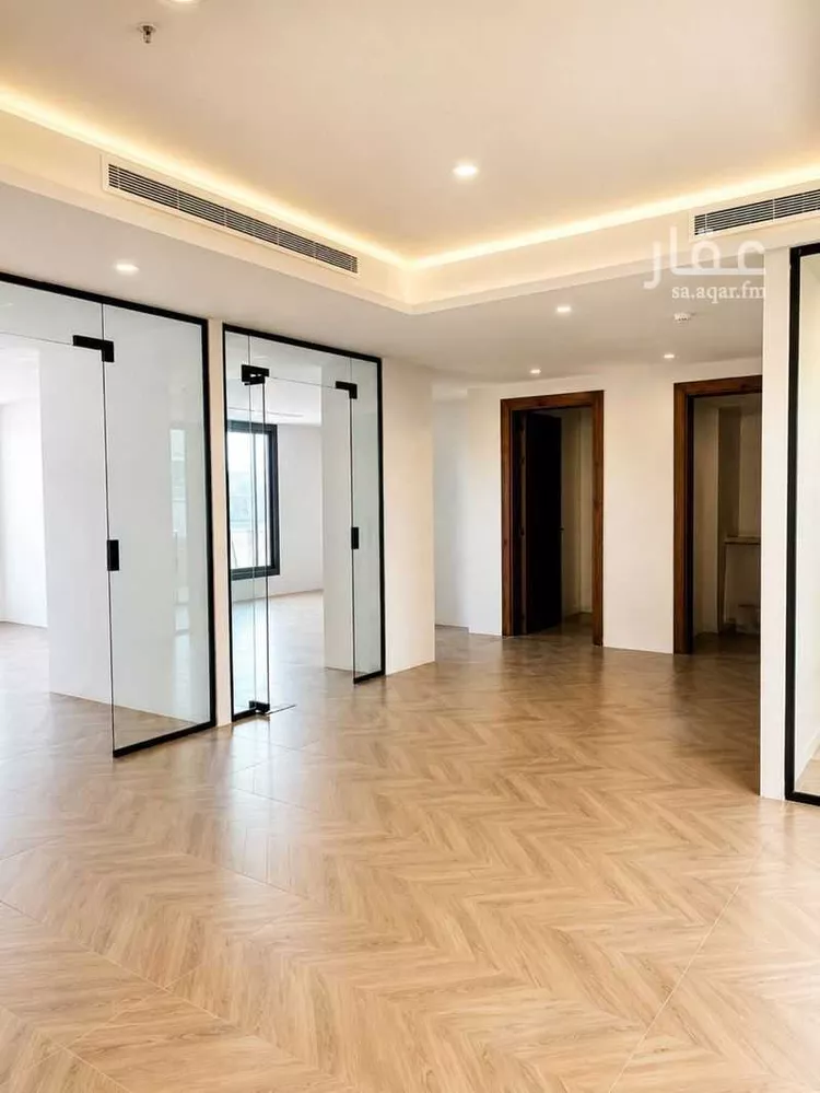 Commercial Office for Rent in Jeddah Ash Shati صورة 3