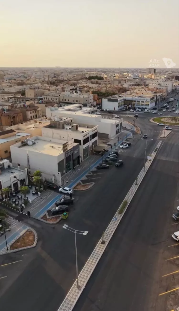 محل للبيع في شارع أبو بكر الصديق, حي النهضة, مدينة بريدة, منطقة القصيم صورة 3