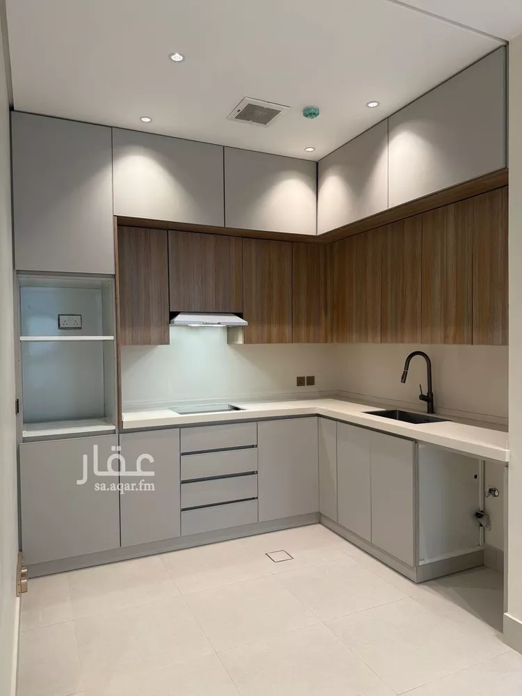 شقة للإيجار في شارع نعيم بن عبدالله, حي العارض, مدينة الرياض, منطقة الرياض 5