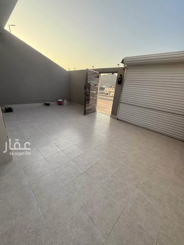 فيلا للبيع في شارع عبد العزيز القاضي, حي الهجلة الجديد, مدينة مكة المكرمة, منطقة مكة المكرمة 15