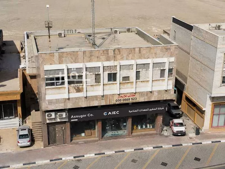 عمارة للبيع في شارع التاسع, حي السوق, مدينة الدمام, المنطقة الشرقية صورة 2