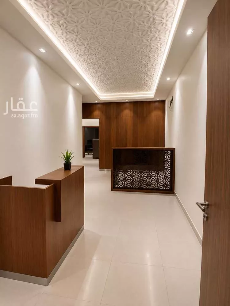 مكتب تجاري للإيجار في شارع طريق الملك عبدالعزيز, حي الغدير, مدينة الرياض, منطقة الرياض صورة 2