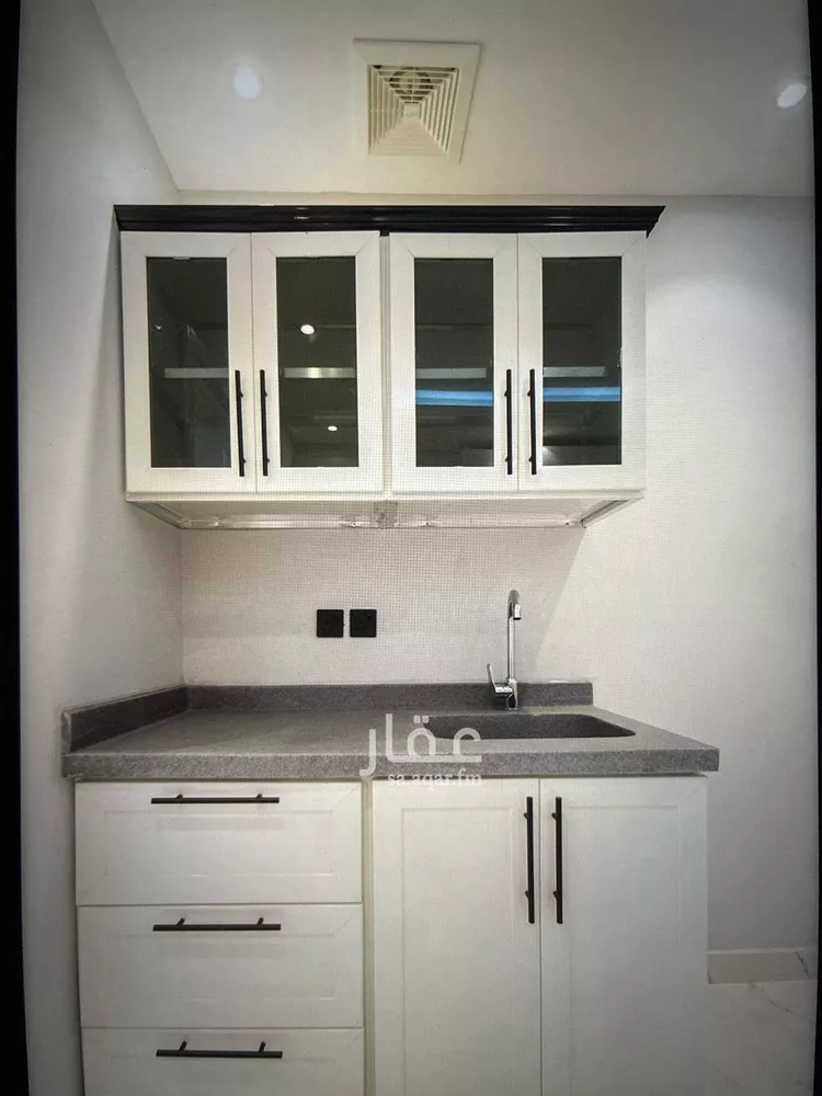 شقة للإيجار في شارع الأمير عبدالعزيز بن مساعد بن جلوي, حي السليمانية, مدينة الرياض, منطقة الرياض صورة 2