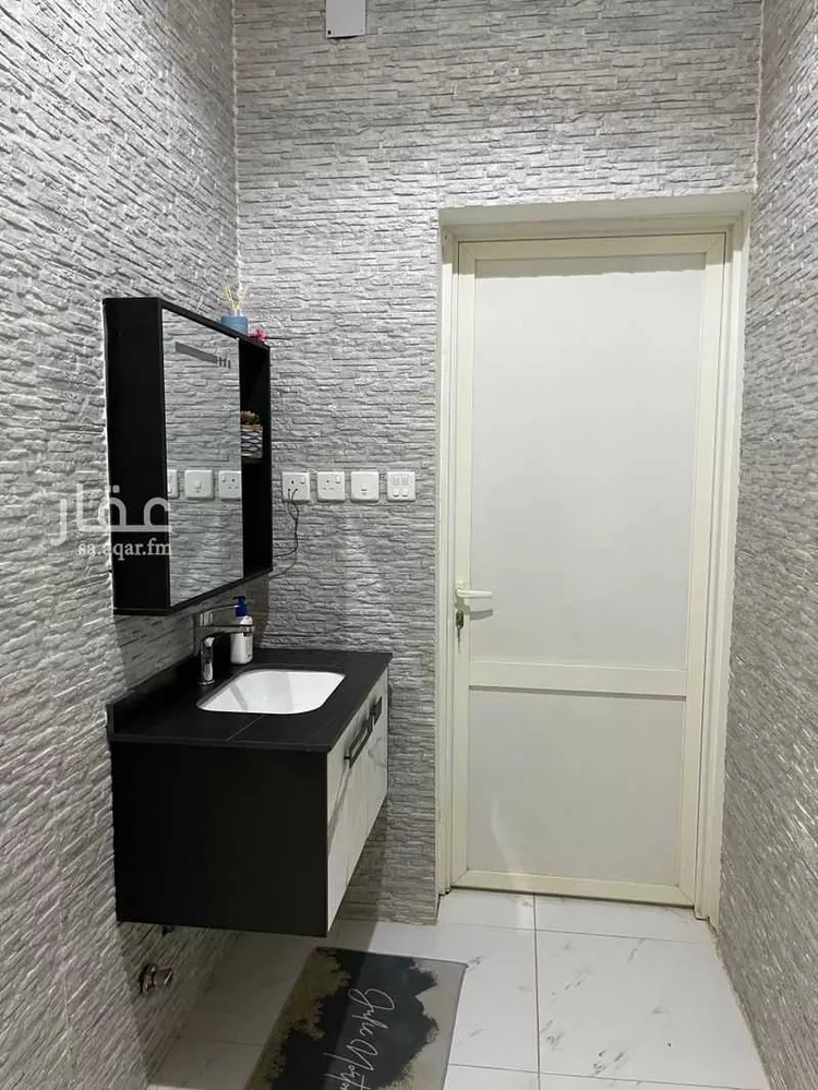 شقة للإيجار في شارع ضحاك بن حارثة السلمي ، حي الرصف ، حائل ، منطقة حائل صورة 5