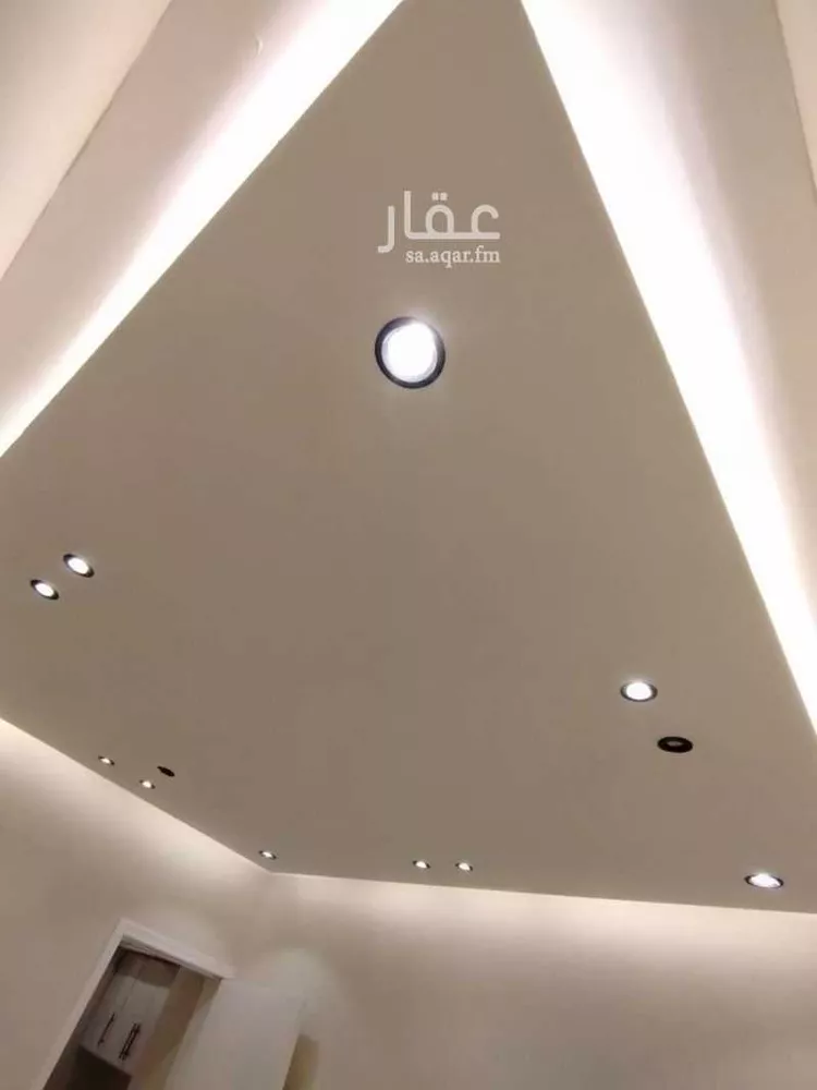 شقة للإيجار في شارع الأمير عبدالله بن سعود بن عبدالله صنيت, حي الصحافة, مدينة الرياض, منطقة الرياض صورة 4