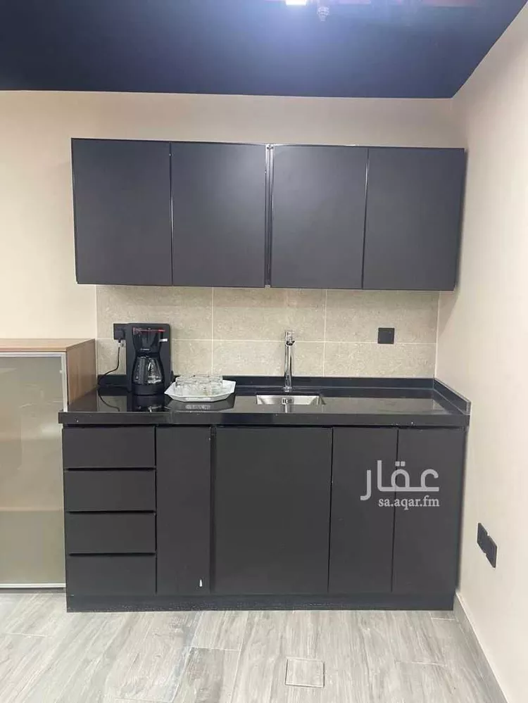 مكتب تجاري للإيجار في شارع طريق المدينة المنورة, حي الشرفية, مدينة جدة, منطقة مكة المكرمة صورة 2