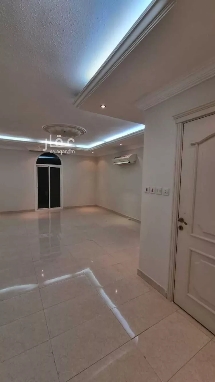 شقة للبيع في شارع الاسكندريه, حي الحمراء, مدينة جدة, منطقة مكة المكرمة 1 صورة