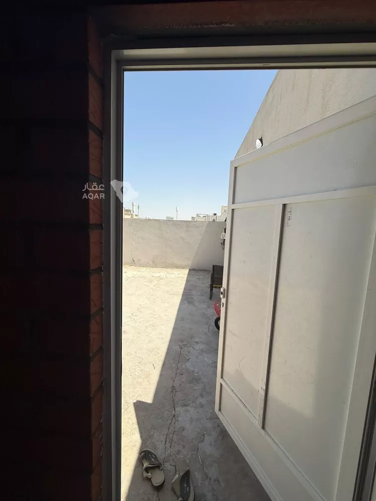 شقة للبيع في شارع ابن شريق الثقفي, حي ضاحية الملك فهد, مدينة الدمام, المنطقة الشرقية 3