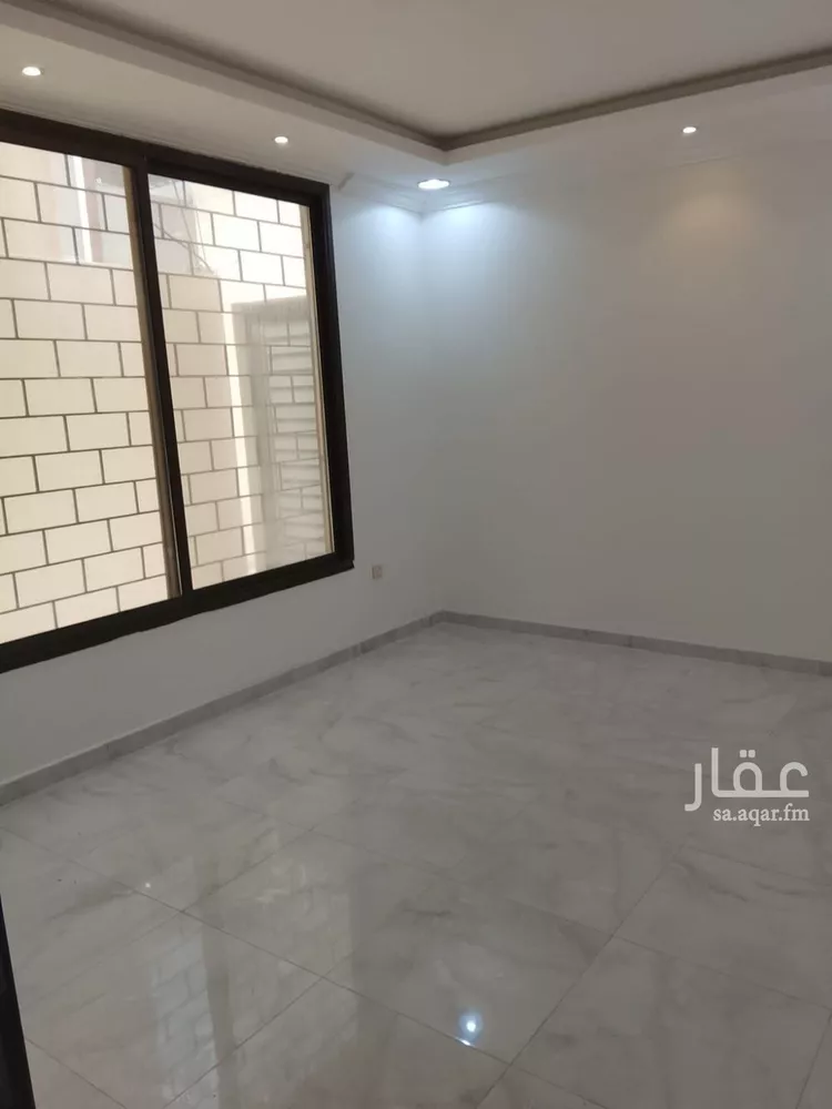 فيلا للبيع في شارع بلال بن سالم, حي ضاحية الملك فهد, مدينة الدمام, المنطقة الشرقية صورة 2