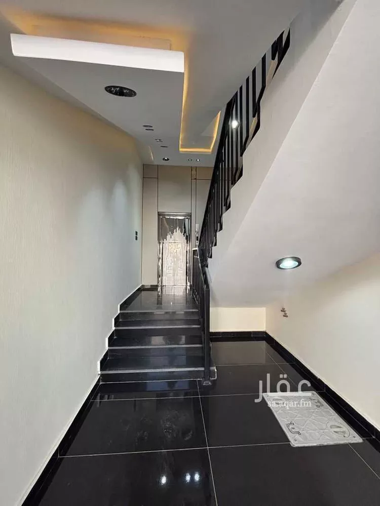 شقة للبيع في شارع خارجه ابن عبدالمنذر, حي الشرف, مدينة خميس مشيط, منطقة عسير صورة 3