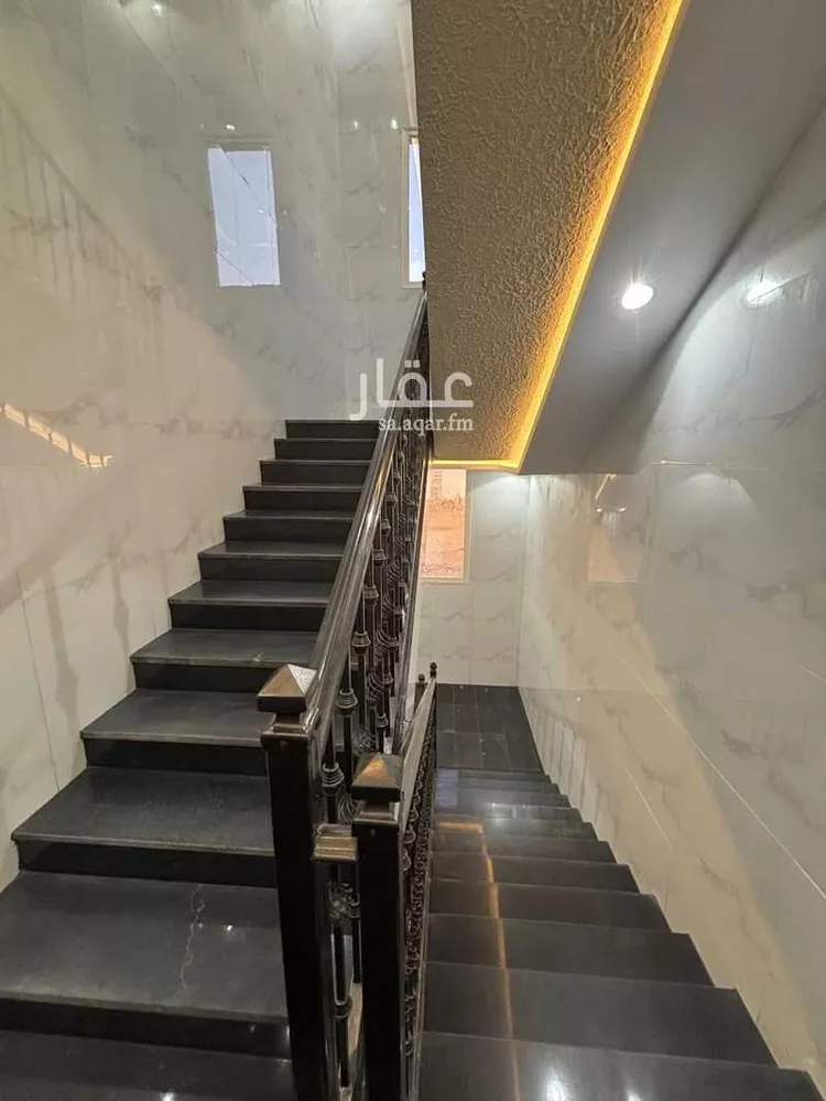 شقة للبيع في شارع الرقمية, حي الزهور, مدينة أبها, منطقة عسير صورة 3