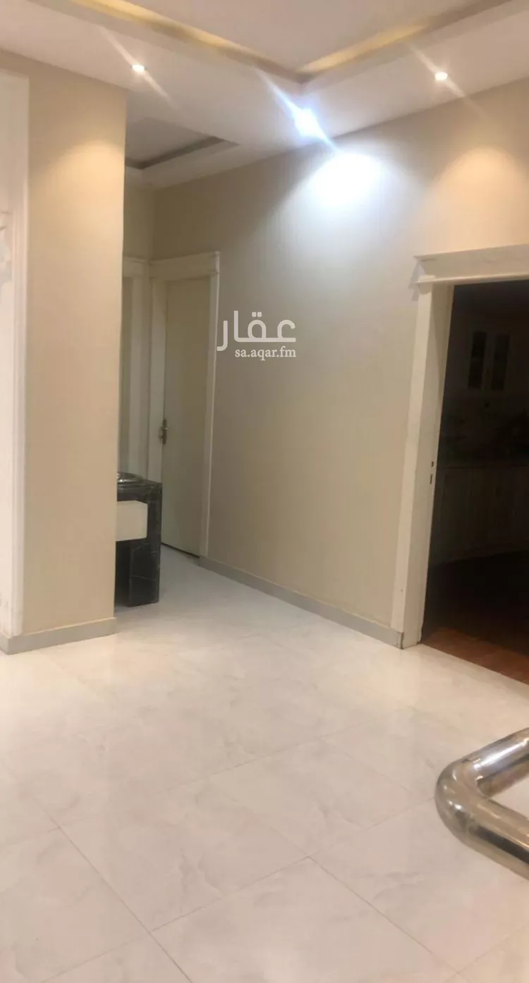 فيلا للبيع في شارع أبي أحمد القيسي, حي الرمال, مدينة الرياض, منطقة الرياض صورة 4