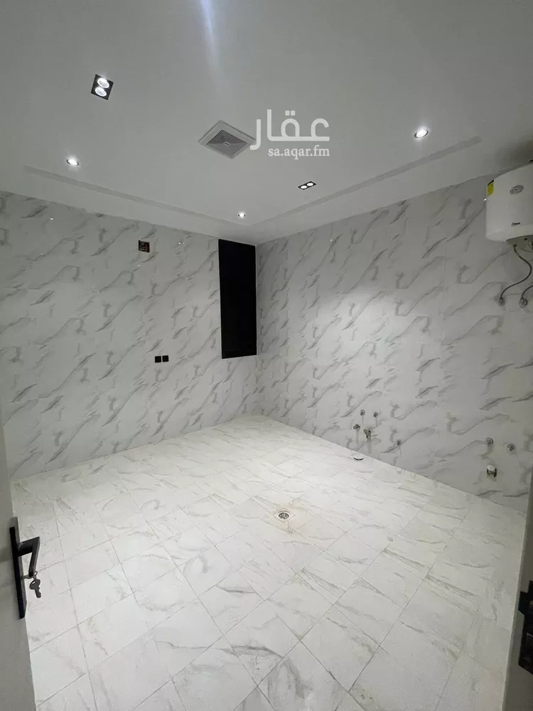 فيلا للإيجار في شارع إسماعيل القيسي, حي عكاظ, مدينة الرياض, منطقة الرياض 12