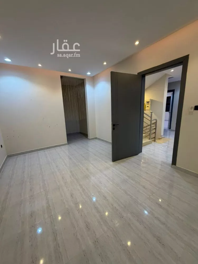 فيلا للإيجار في شارع عبدالوهاب عرب, حي عكاظ, مدينة الرياض, منطقة الرياض صورة 2