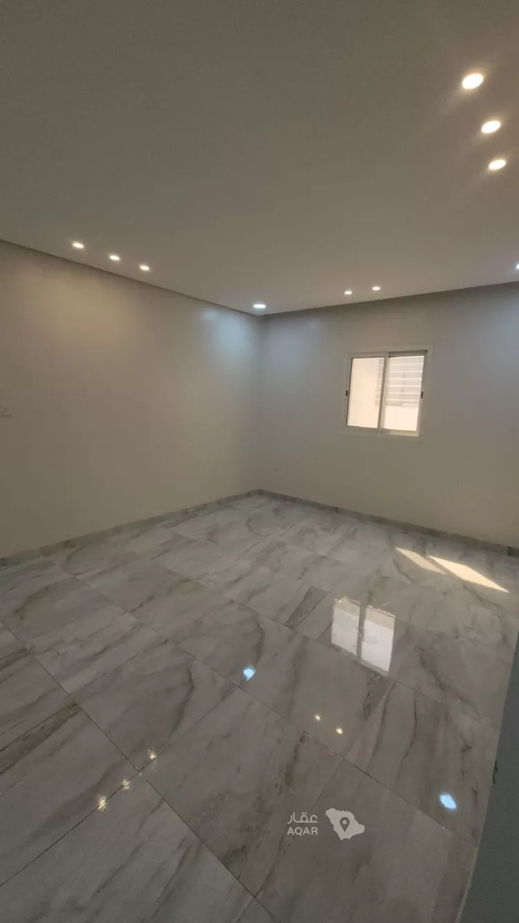 عمارة للبيع في شارع العزيزية 23, حي العزيزية, مدينة الجبيل, المنطقة الشرقية 11