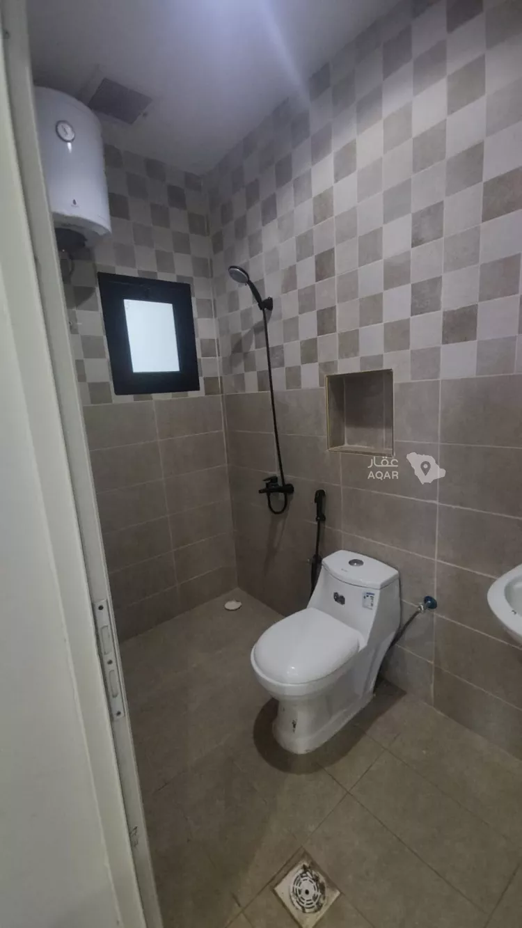 عمارة للبيع في شارع غرناطة 307, حي غرناطة, مدينة الجبيل, المنطقة الشرقية 9
