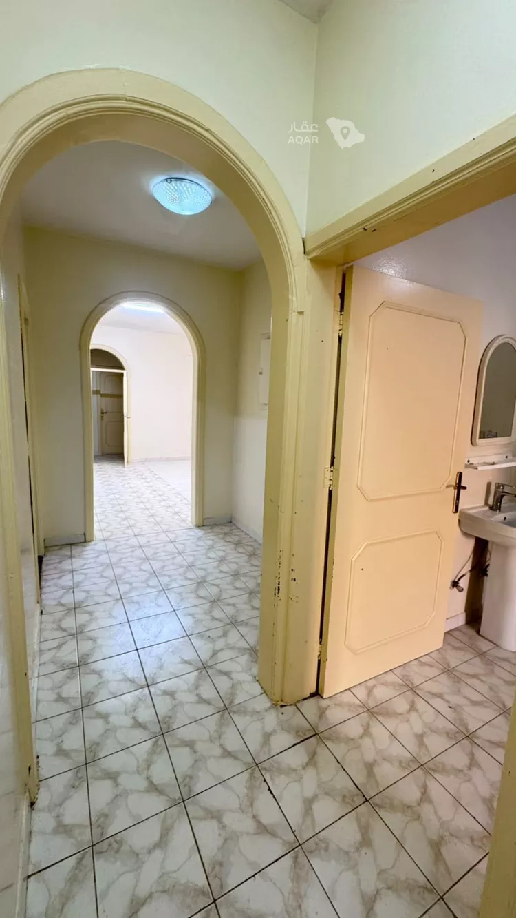 Floor for Rent in Riyadh Ar Rawdah 8