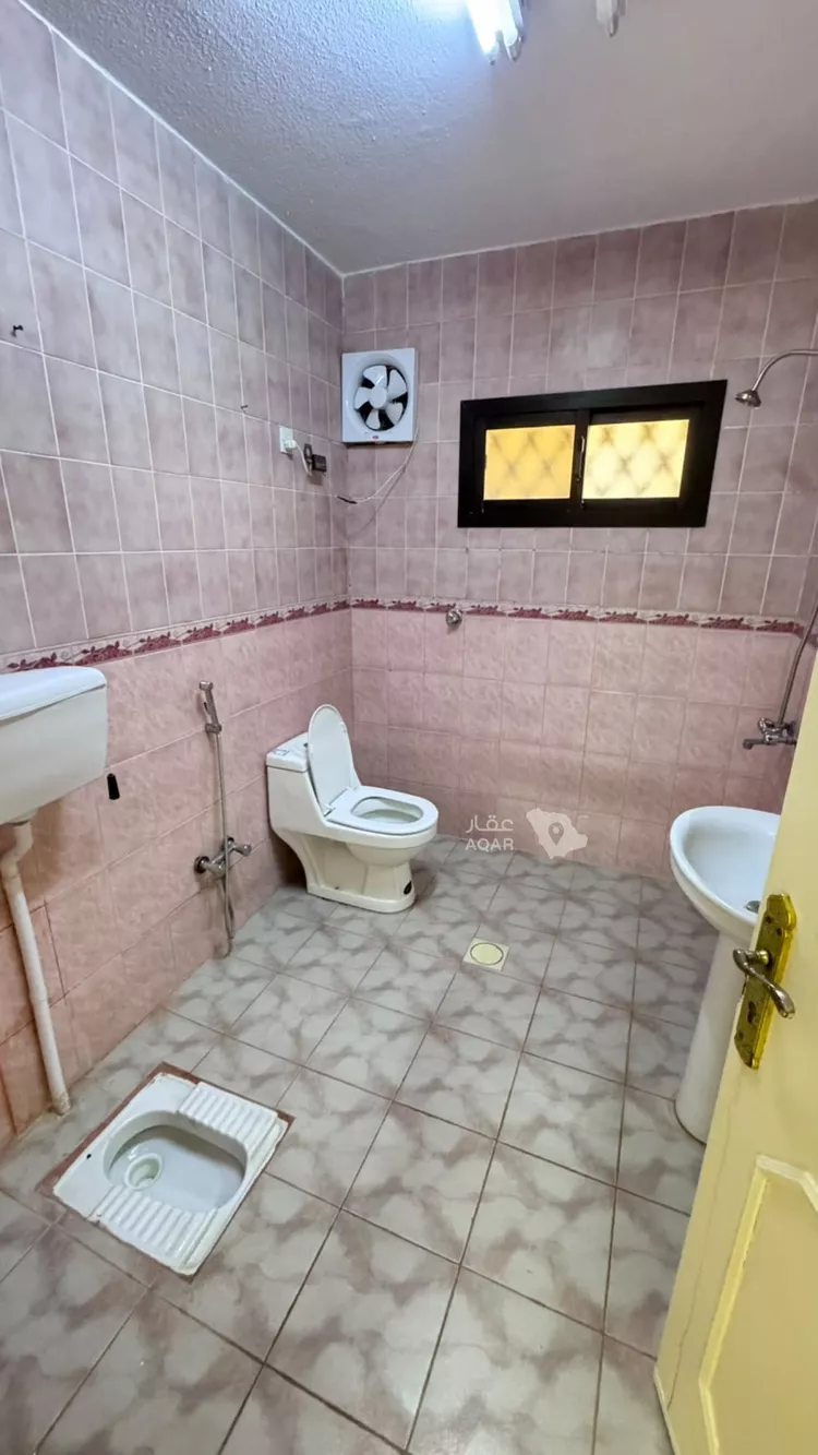 Floor for Rent in Riyadh Ar Rawdah 15