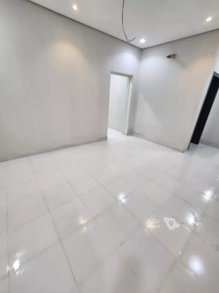 Building for Sale in Al Jubail Tebah Subdivision 5