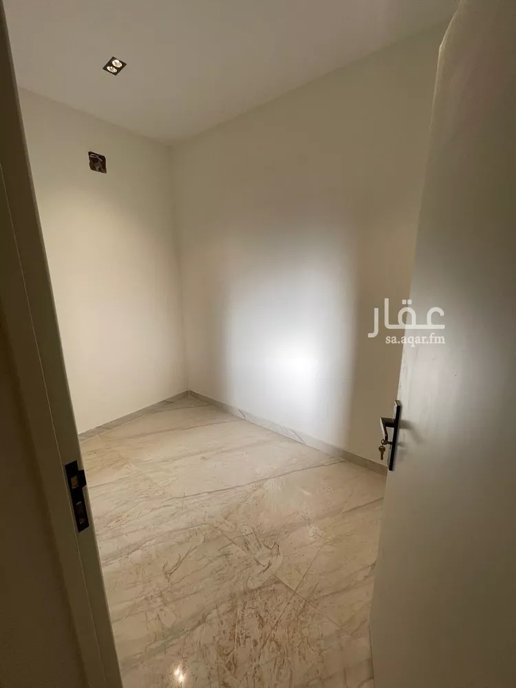 فيلا للإيجار في شارع إسماعيل القيسي, حي عكاظ, مدينة الرياض, منطقة الرياض 27