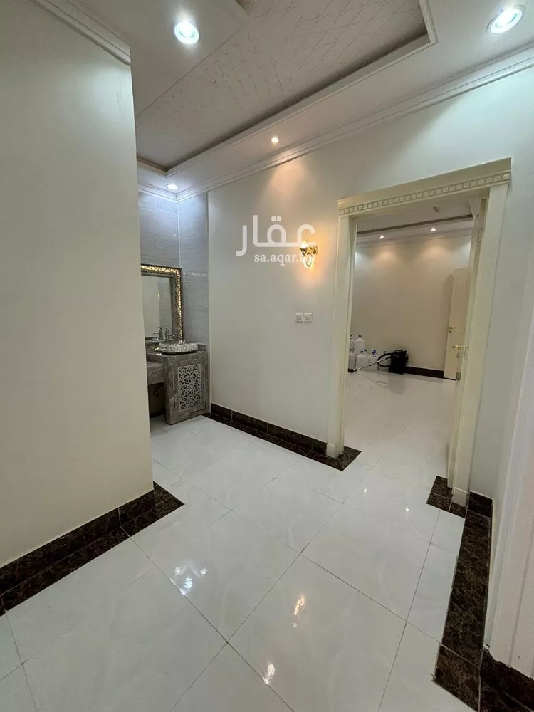 فيلا للإيجار في شارع عمر بن علي الجعدي, حي طويق, مدينة الرياض, منطقة الرياض 13