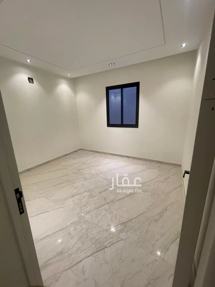 فيلا للإيجار في شارع إسماعيل القيسي, حي عكاظ, مدينة الرياض, منطقة الرياض 13