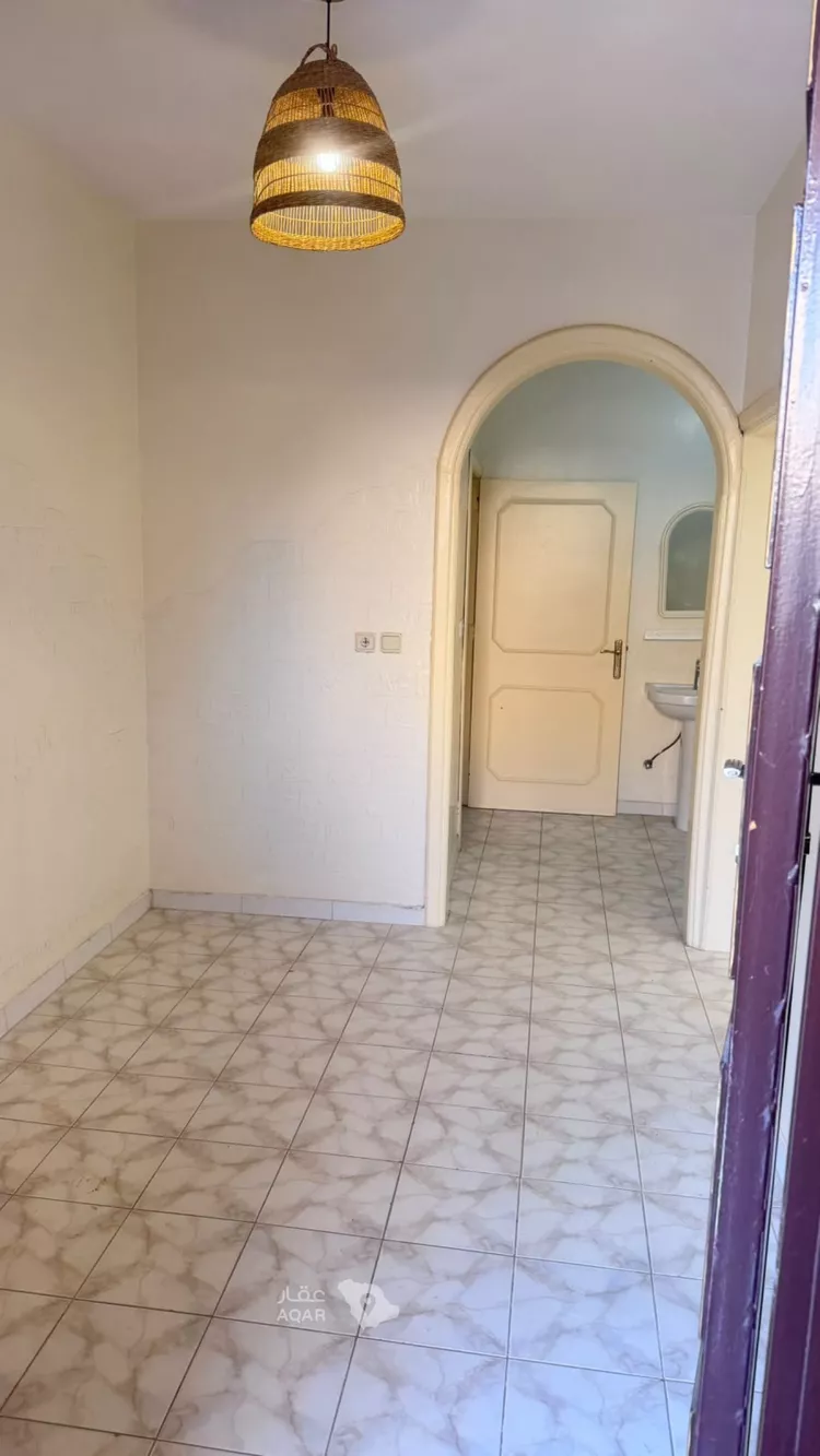 Floor for Rent in Riyadh Ar Rawdah 5