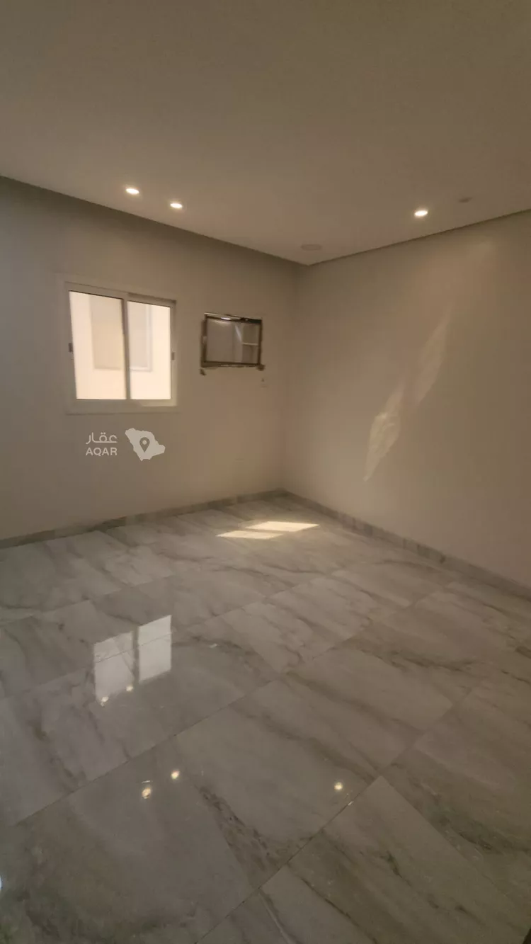 عمارة للبيع في شارع العزيزية 23, حي العزيزية, مدينة الجبيل, المنطقة الشرقية 8