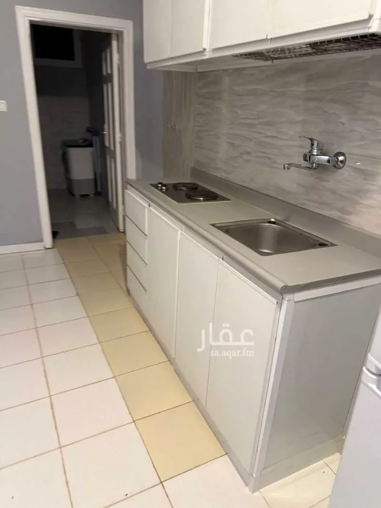 شقة للإيجار في شارع ضمام بن اسماعيل بن مالك ، حي العريض ، المدينة المنورة ، منطقة المدينة المنورة