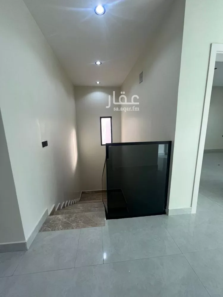 فيلا للإيجار في شارع إبراهيم بن حسين, حي الرمال, مدينة الرياض, منطقة الرياض صورة 5