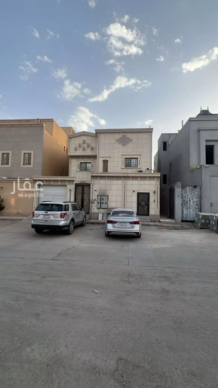 فيلا للبيع في شارع عبدالعزيز بن سبيل, حي العارض, مدينة الرياض, منطقة الرياض