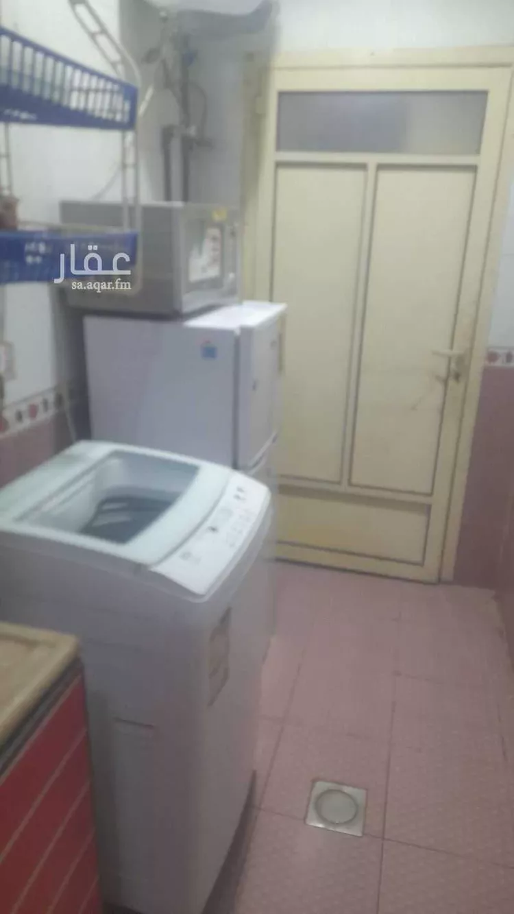 شقة للإيجار في شارع البكيريه ، حي الاتصالات ، الدمام ، الدمام