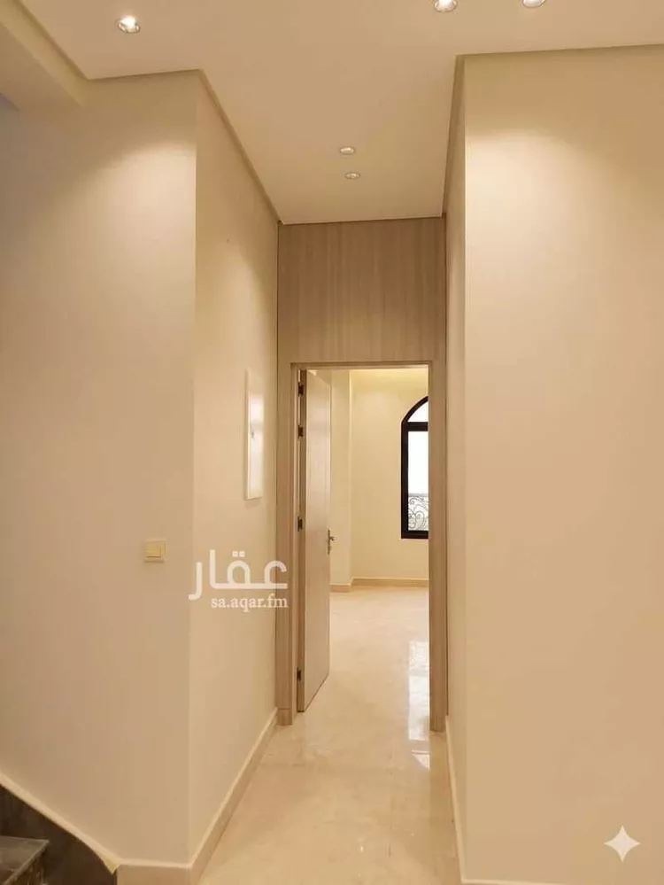 فيلا للبيع في شارع ميناء مسيعيد, حي الرياض, مدينة جدة, منطقة مكة المكرمة صورة 5