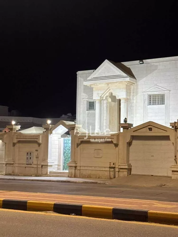 فيلا للبيع في شارع الملك فهد بن عبدالعزيز ، حي الفيصلية ، النعيرية ، النعيرية