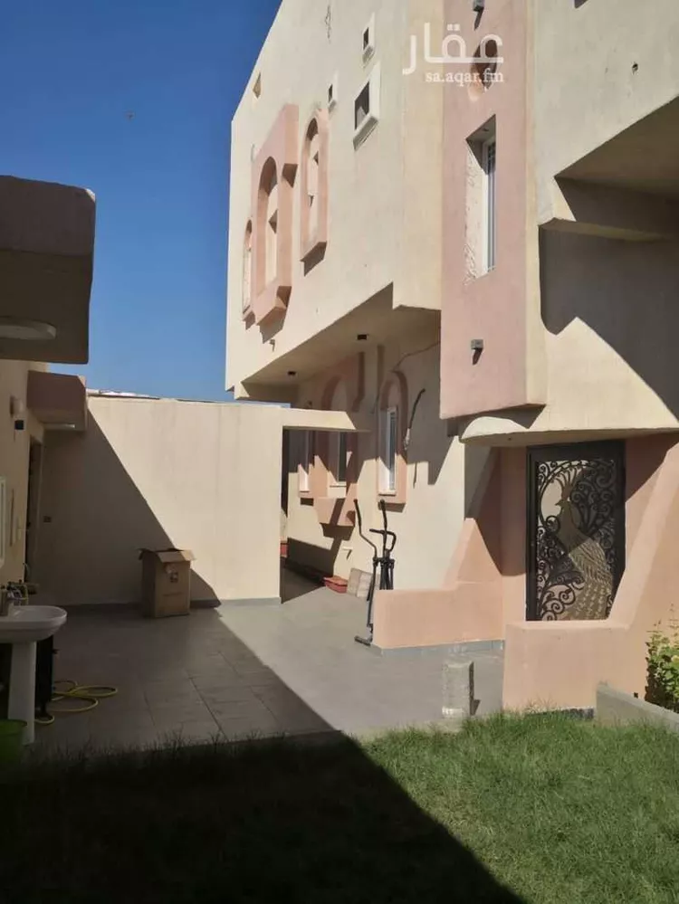 فيلا للبيع في شارع اسماعيل بن سليمان الكحال, حي شوران, مدينة المدينة المنورة, منطقة المدينة المنورة صورة 5
